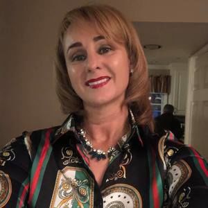 Meet your Posher, Aida